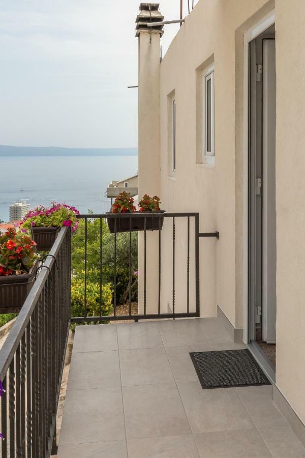 Apartments Jure Makarska Exterior foto